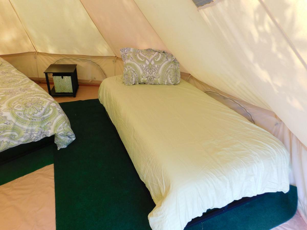 Glampin' In Style-Broken Bow Hotel Exterior photo