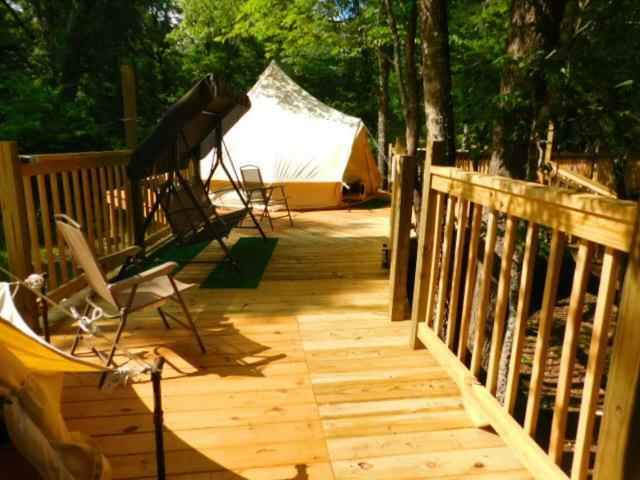 Glampin' In Style-Broken Bow Hotel Exterior photo