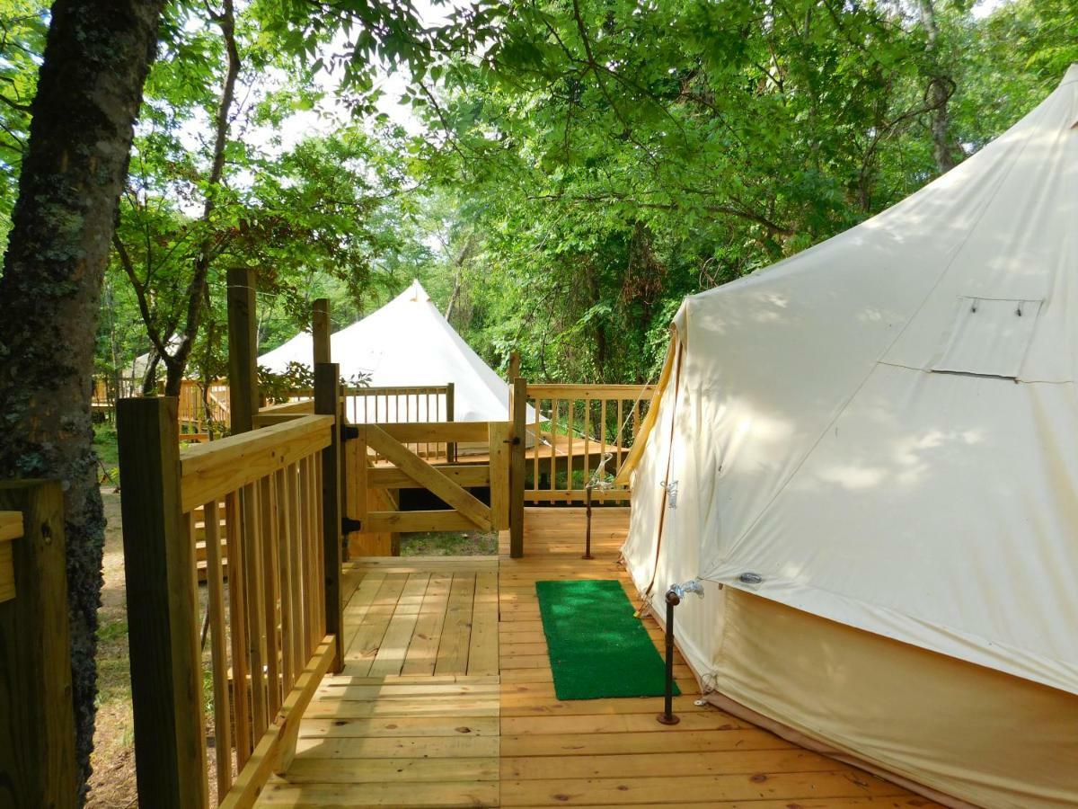 Glampin' In Style-Broken Bow Hotel Exterior photo